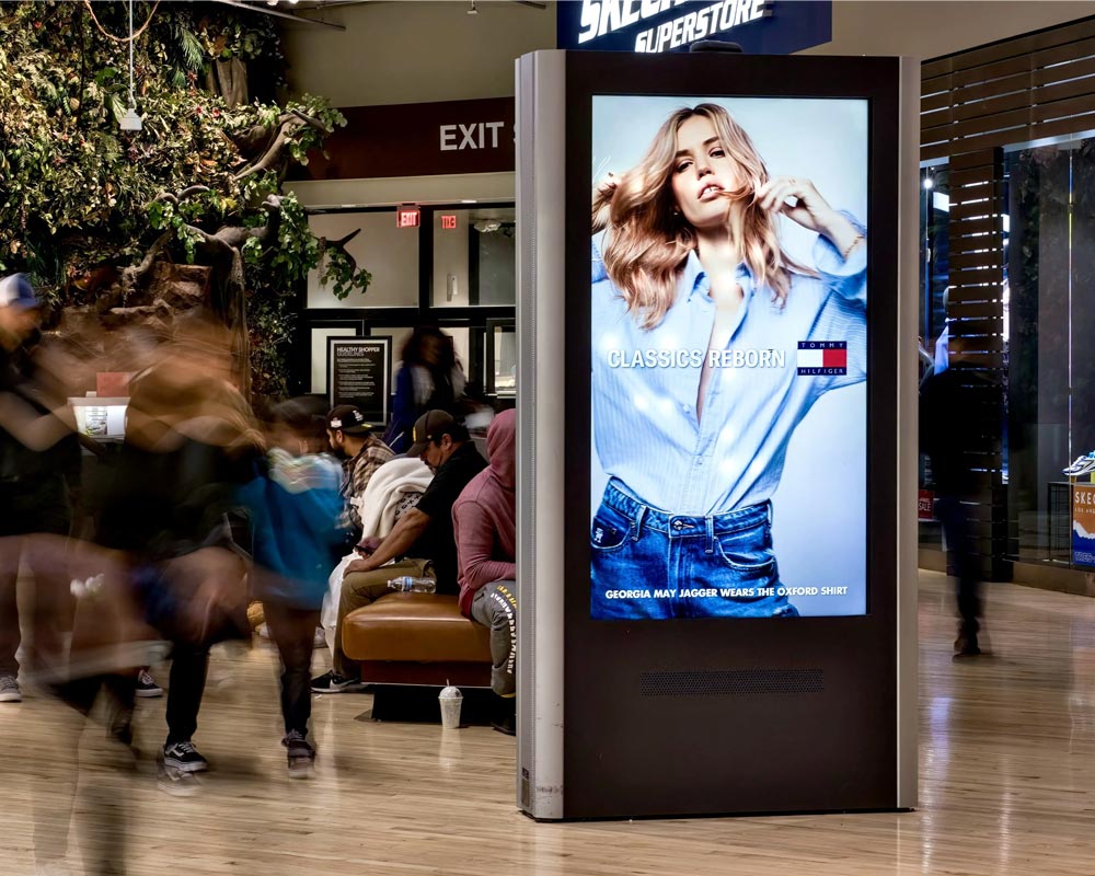 advertising in a mall